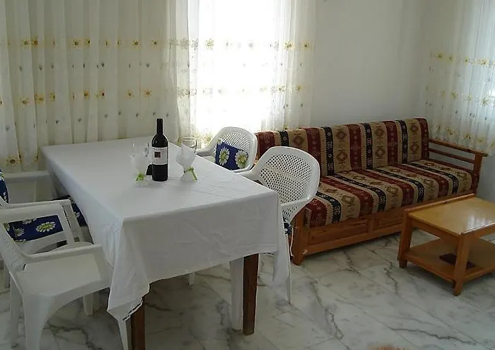 Iztuzu Apart&villas داليان